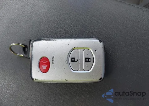 2010 Toyota Prius Iv from USA, damaged, VIN JTDKN3DUXA0122195